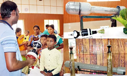 துப்பாக்கி தொழிற்சாலையில் ஆயுத கண்காட்சி