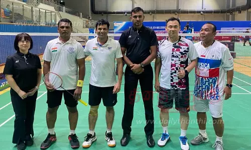 தென்கொரியாவில் உலக சாம்பியன் பேட்மிண்டன் போட்டி:ஒலிம்பிக்கில் பதக்கம் பெற்றவருடன் மோதிய ஈரோடு வீரர்