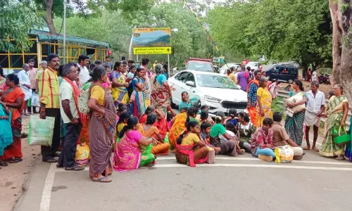 பொதுமக்கள் சாலை மறியல்