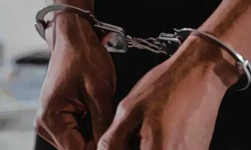 புகையிலை பொருட்கள் விற்றவர் கைது புகையிலை பொருட்கள் விற்றவர் கைது