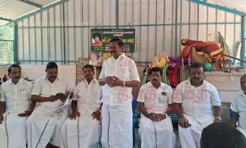 முகவர்கள்  கூட்டம்