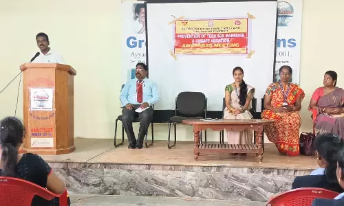 மாணவிகளுக்கான விழிப்புணர்வு முகாம்