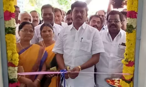 ரூ.60 லட்சத்தில் பள்ளி வகுப்பறை, ரேஷன் கடை