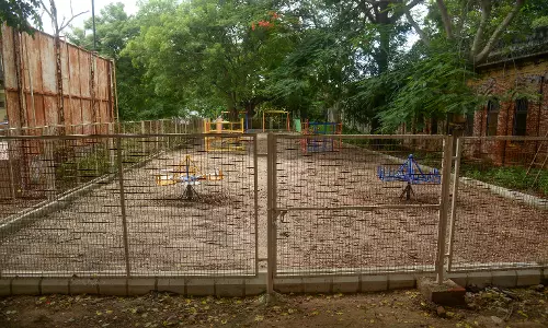 பூட்டியே கிடக்கும் சிறுவர் பூங்கா திறக்கப்படுமா? பூட்டியே கிடக்கும் சிறுவர் பூங்கா திறக்கப்படுமா?