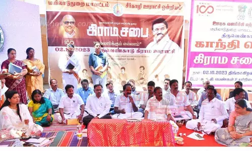 பெருந்தோட்டம் ஏரியை தூர்வாரி பறவைகள் சரணாலயம் அமைக்க நடவடிக்கை