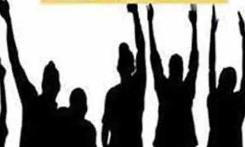 காவிரியில் தண்ணீர் திறக்க வலியுறுத்தி பார்வையற்றோர் ஆர்ப்பாட்டம்