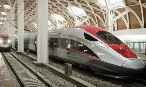 தென்கிழக்கு ஆசியாவின் அதிவேக ரெயில் சேவையை தொடங்கிய இந்தோனேசியா