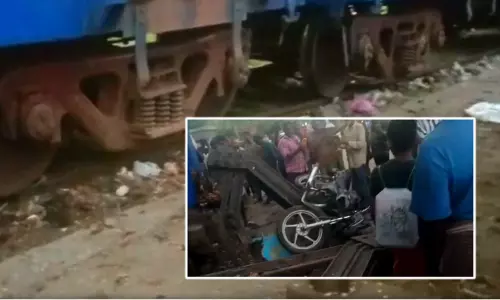 காஞ்சிபுரத்தில் சரக்கு ரெயில் தடம்புரண்டு விபத்து