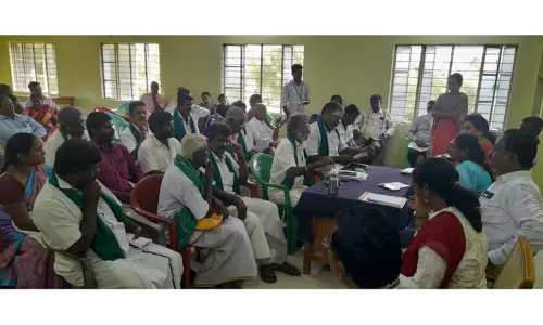 நெல் விதைகளை 50 சதவீத மானியத்தில் வழங்க வேண்டும்