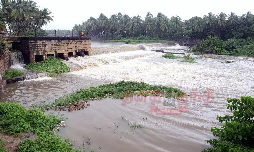 குமரியில் கொட்டி தீர்த்த கனமழை