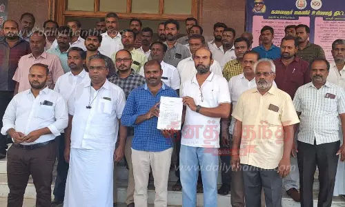 கோழிப்பண்ணையாளர்களுக்கு ரூ.1,200 கோடி நஷ்டம்