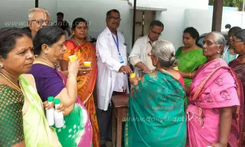 பொதுமக்களுக்கு நிலவேம்பு கசாயம்