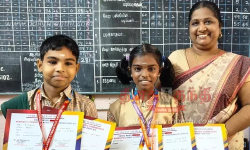 ஈரோடு மாநகராட்சி பள்ளி மாணவ-மாணவி மாநில ஜிம்னாஸ்டிக் போட்டியில் சாதனை