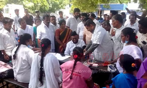 சிறப்பு மருத்துவ முகாம் சிறப்பு மருத்துவ முகாம்