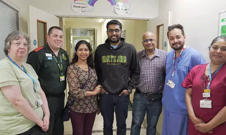 ஒரே நாளில் 6 முறை இதயதுடிப்பு நின்றுபோன இந்திய மாணவரை காப்பாற்றிய இங்கிலாந்து டாக்டர்கள் ஒரே நாளில் 6 முறை இதயதுடிப்பு நின்றுபோன இந்திய மாணவரை காப்பாற்றிய இங்கிலாந்து டாக்டர்கள்