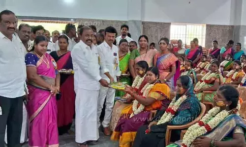 100 கர்ப்பிணிகளுக்கு சமுதாய வளைகாப்பு