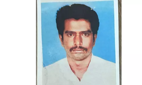 தலையில் கல்லை போட்டு கட்டிட மேஸ்திரி கொலை