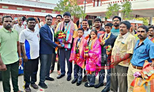 இலங்கையில் சர்வதேச கராத்தே போட்டி: பதக்கம் வென்ற ஈரோடு வீரர்களுக்கு வரவேற்பு