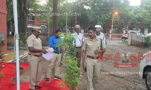 கோபி போக்குவரத்து போலீஸ் நிலையத்தில் மாவட்ட சூப்பிரண்டு ஆய்வு