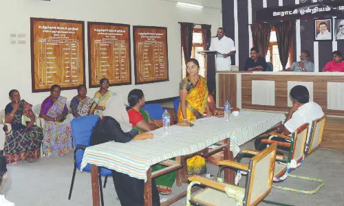 பதவி காலம் முடிவதற்குள் கனவுத்திட்டங்களை நிறைவேற்றிக் கொள்ளுங்கள்...