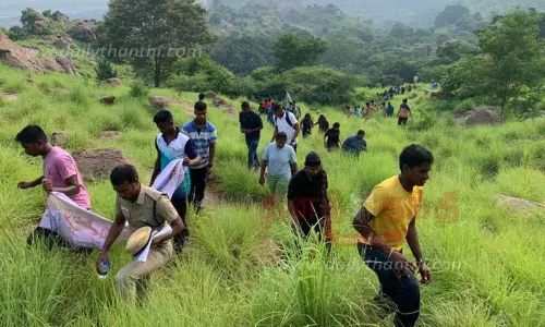 வனத்துறை சார்பில் இயற்கை நடை பயணம்