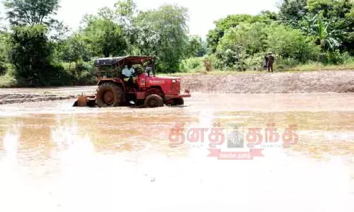 உழவுப்பணியை தொடங்கிய விவசாயிகள்