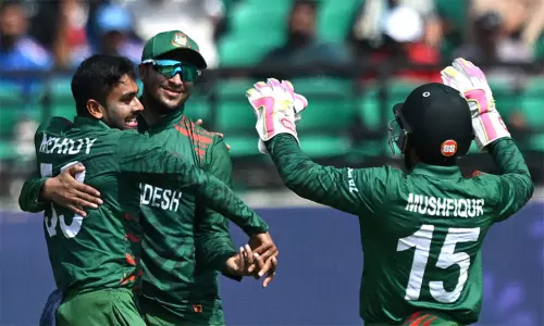 உலகக்கோப்பை கிரிக்கெட்:  ஆப்கானிஸ்தானை வீழ்த்தியது வங்காளதேசம்