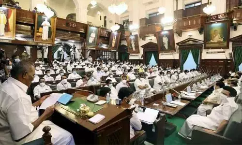 தமிழ்நாடு சட்டப்பேரவை கூட்டத்தொடர் 9-ந்தேதி தொடக்கம் - காவிரி விவகாரம் தொடர்பாக தீர்மானம் நிறைவேற்ற தமிழக அரசு முடிவு தமிழ்நாடு சட்டப்பேரவை கூட்டத்தொடர் 9-ந்தேதி தொடக்கம் - காவிரி விவகாரம் தொடர்பாக தீர்மானம் நிறைவேற்ற தமிழக அரசு முடிவு