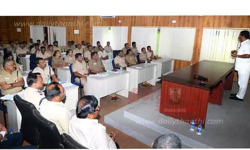 ஏழைகளுக்கு சேவை செய்ய வேண்டும் ஏழைகளுக்கு சேவை செய்ய வேண்டும்