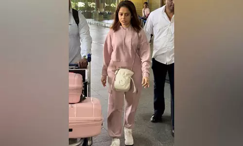 இஸ்ரேலில் இருந்து பாதுகாப்பாக இந்தியா திரும்பிய நடிகை..!