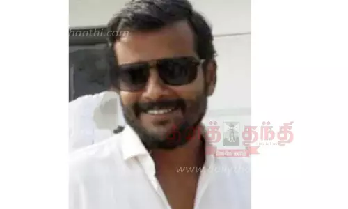 பிணமாக மிதந்த யோகா ஆசிரியர்