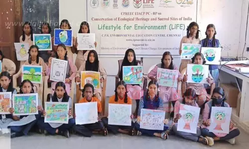 பள்ளி மாணவர்களுக்கு ஓவிய போட்டி