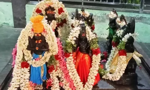 ராகு-கேது பெயர்ச்சி விழா