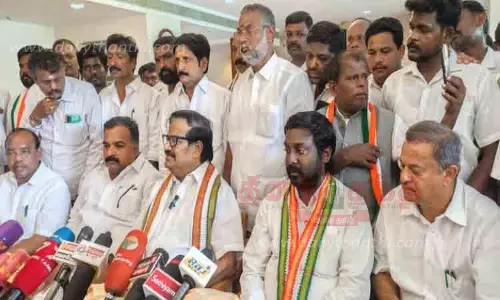 தி.மு.க.-பா.ஜ.க. இடையே  தான் போட்டி என அண்ணாமலை கூறுவது நல்ல காமெடி