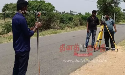 சென்னிமலையில் போக்குவரத்து நெரிசலை தவிர்க்கும் வகையில் புறவழிச்சாலைக்காக அளவீடு செய்யும் பணிகள் தீவிரம்