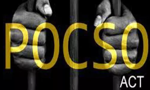 சிறுமிக்கு பாலியல் தொல்லை கொடுத்த முதியவருக்கு 20 ஆண்டு சிறை தண்டனை விதித்து தூத்துக்குடி கோர்ட்டு நேற்று தீர்ப்பு கூறியது.