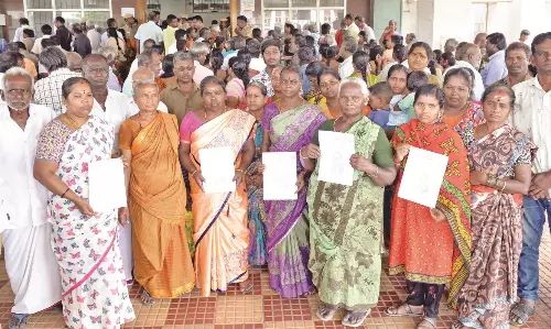 நடைபாதை ஆக்கிரமிப்பு