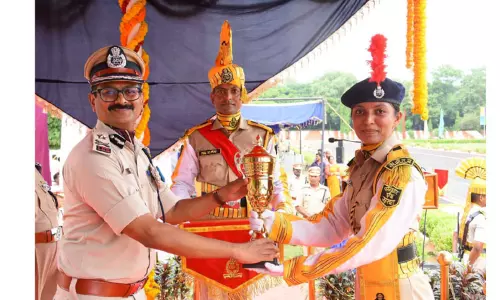 நாட்டின் பாதுகாப்பை கருத்தில் கொண்டு சிறப்பாக பணியாற்ற வேண்டும்