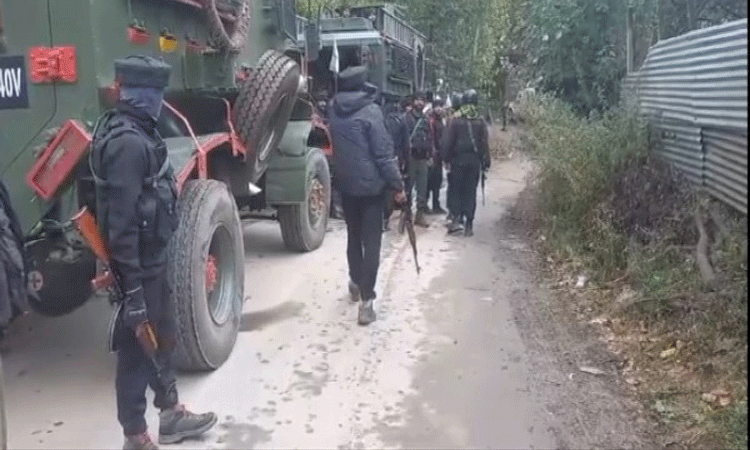 ஜம்மு காஷ்மீரில் துப்பாக்கிச்சூடு: 2 பயங்கரவாதிகள் சுட்டுக்கொலை