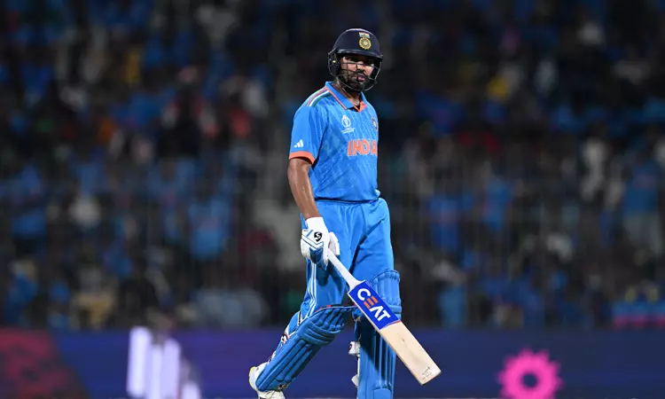 ஆஸ்திரேலிய அணிக்கு எதிரான ஆட்டத்தில் ரோகித் டக் அவுட் ஆனதற்கு இதுவே காரணம் - சுனில் கவாஸ்கர்