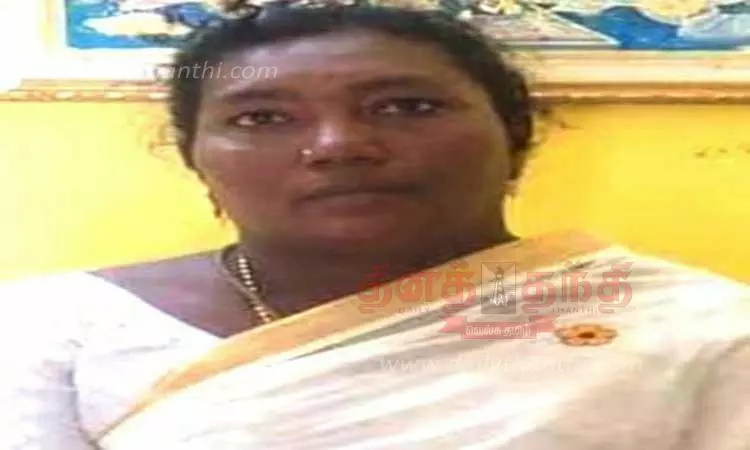 போலீஸ் நிலையத்தில் பெண் இறந்தது எப்படி?