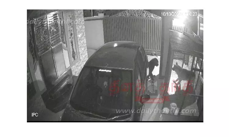 கோத்தகிரி அருகே, நள்ளிரவில்வீட்டுக்குள் புகுந்த கருஞ்சிறுத்தையால் பரபரப்பு