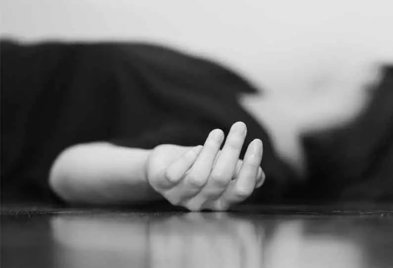 அடையாளம் தெரியாத வாகனம் மோதி தொழிலாளி சாவு