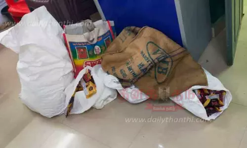 பெருந்துறையில், வீட்டில் பதுக்கி வைக்கப்பட்ட 10 கிலோ புகையிலை பொருட்கள் பறிமுதல்