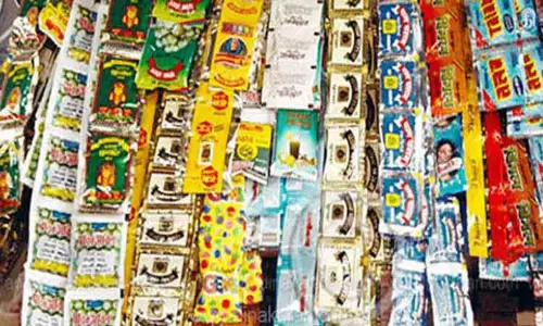 ஈரோட்டில் புகையிலை பொருட்களை விற்ற பெண் உள்பட 6 பேர் கைது