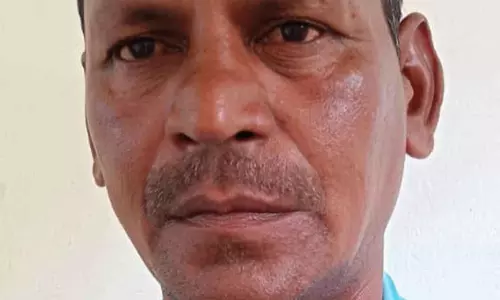 போலீஸ் என கூறி கஞ்சா சோதனை செய்வதுபோல் நடித்து பணம் பறித்தவர் கைது