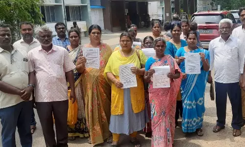 பள்ளி இலவச சீருடைகளை தைக்க 5 சதவீத கூலி உயர்வு