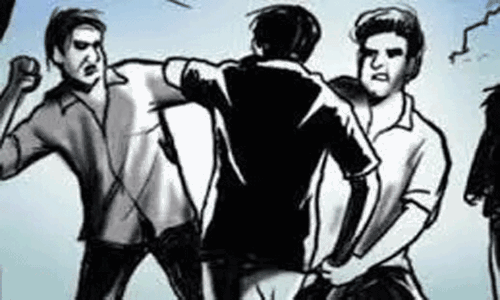 பள்ளி மாணவர்கள் மோதலால் பரபரப்பு