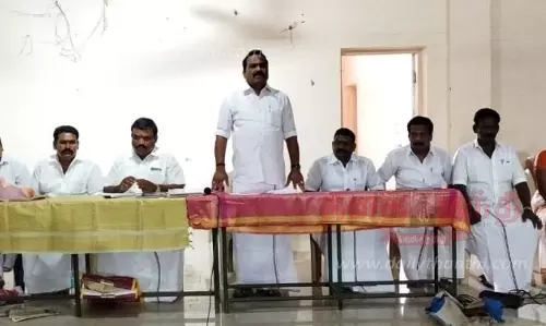 அ.தி.மு.க. வாக்குச்சாவடி முகவர் கூட்டம்