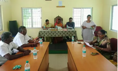 காவேரிப்பாக்கம் பேரூராட்சி கூட்டம்